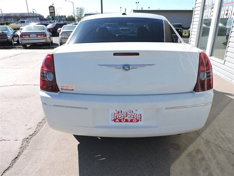 2010 Chrysler 300 Touring