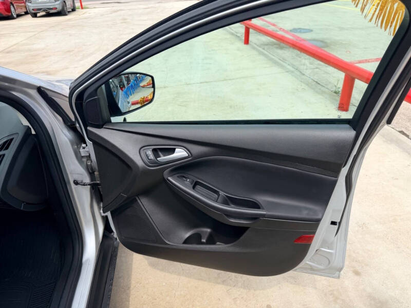 2016 Ford Focus SE