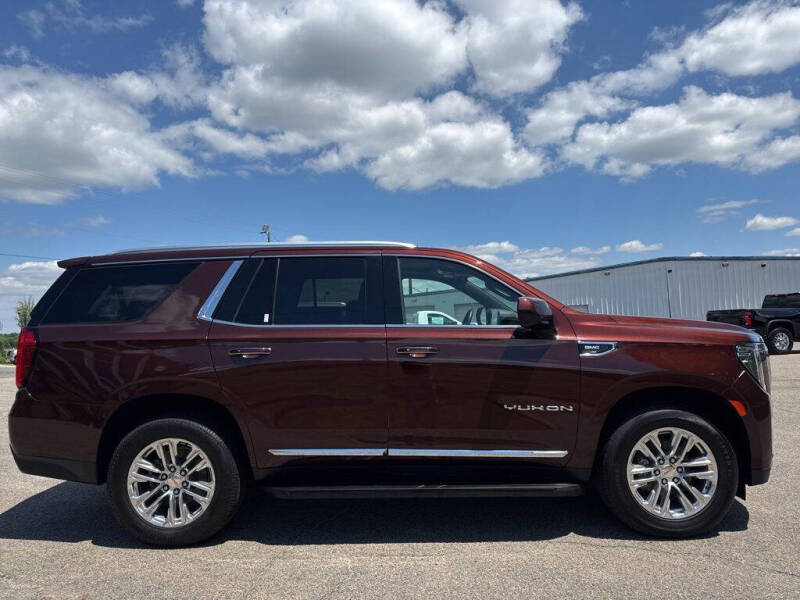 2023 GMC Yukon SLT