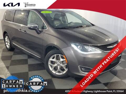 2020 Chrysler Pacifica for sale at PHIL SMITH AUTOMOTIVE GROUP - Phil Smith Kia in Lighthouse Point FL