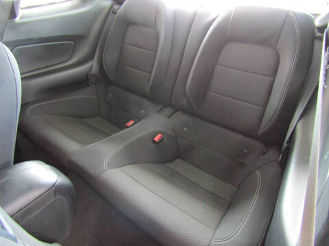 2015 Ford Mustang V6