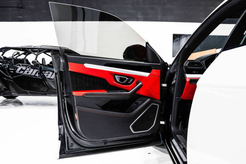 2022 Lamborghini Urus