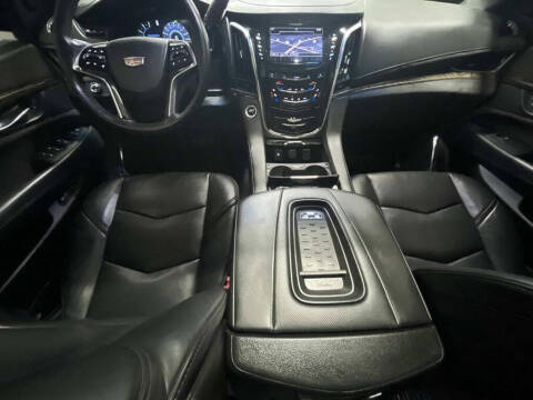 2016 Cadillac Escalade Platinum