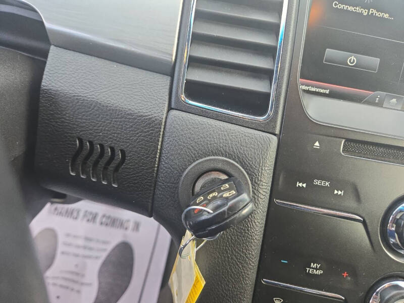 2013 Ford Taurus SEL