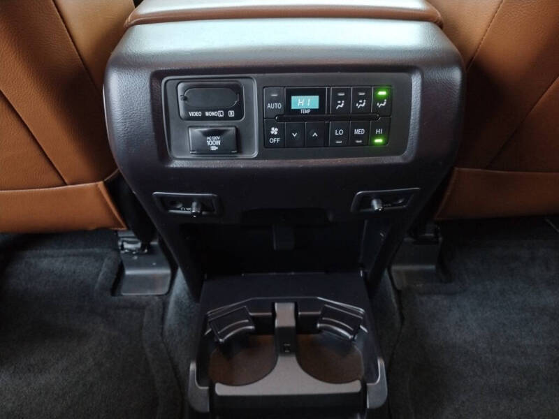 2018 Toyota Sequoia Platinum