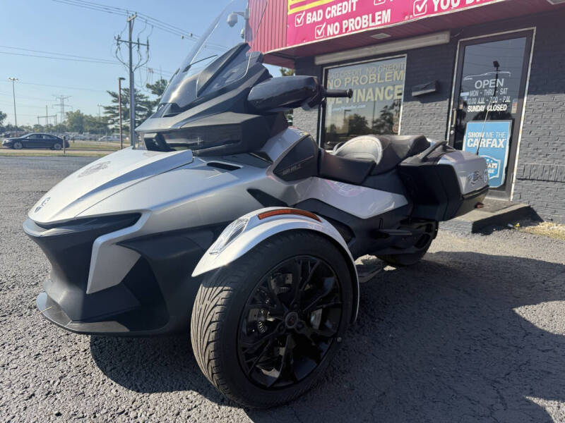 2023 Can-Am Spyder RT