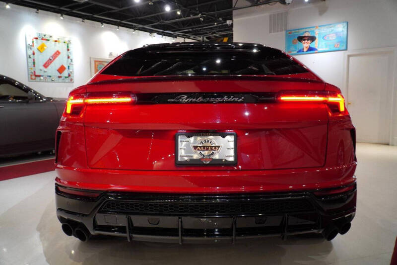 2019 Lamborghini Urus