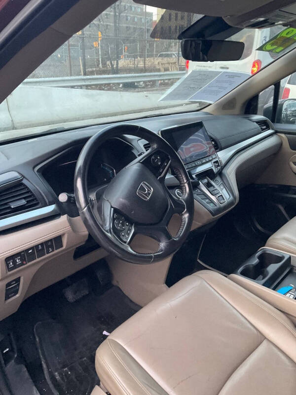 2018 Honda Odyssey EX-L - Photo 12