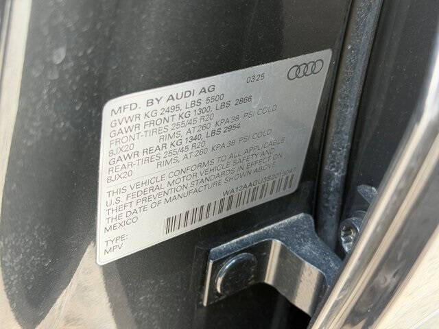 2025 Audi Q5 quattro Premium Plus TFSI