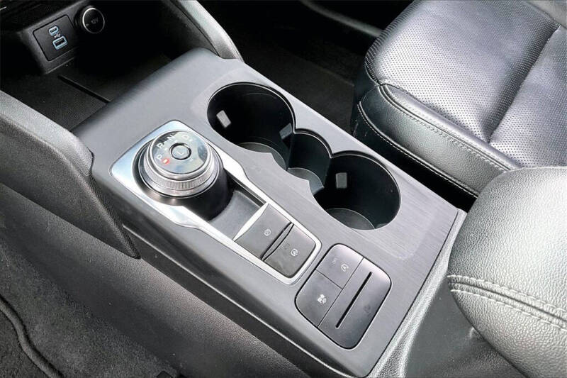 2021 Ford Escape SEL