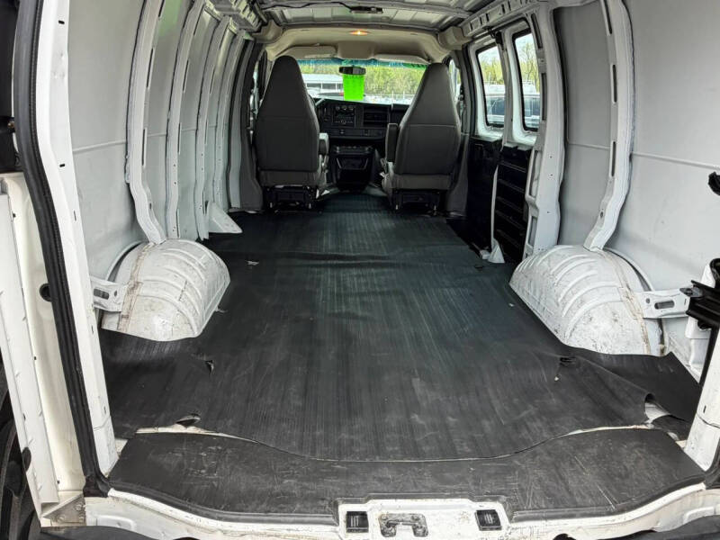 2017 Chevrolet Express 2500