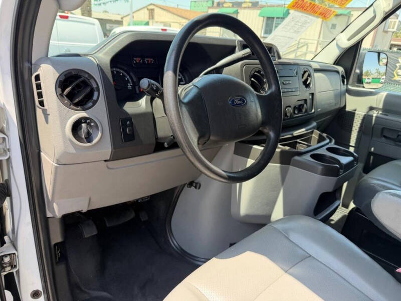 2014 Ford E-Series