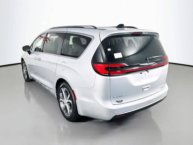 2026 Chrysler Pacifica Pinnacle