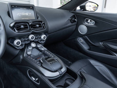 2021 Aston Martin Vantage