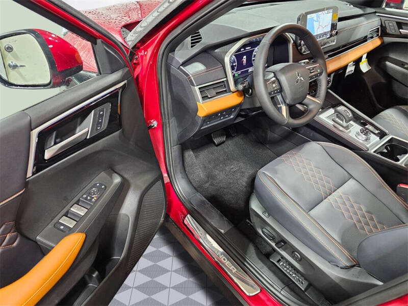 2025 Mitsubishi Outlander PHEV