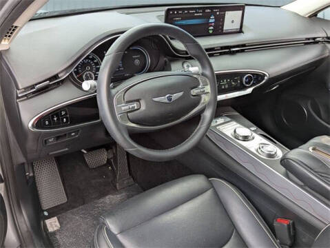 2023 Genesis GV70 2.5T Standard