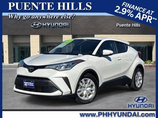Off white 2021 Toyota C-HR LE LE 4dr Crossover 1