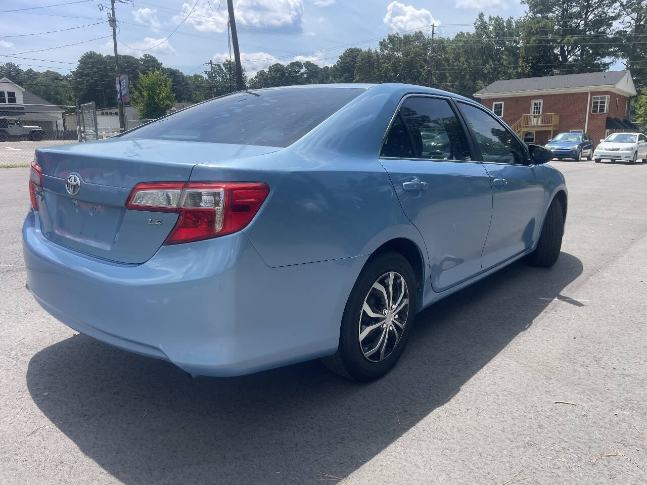 View vehicle photo 6