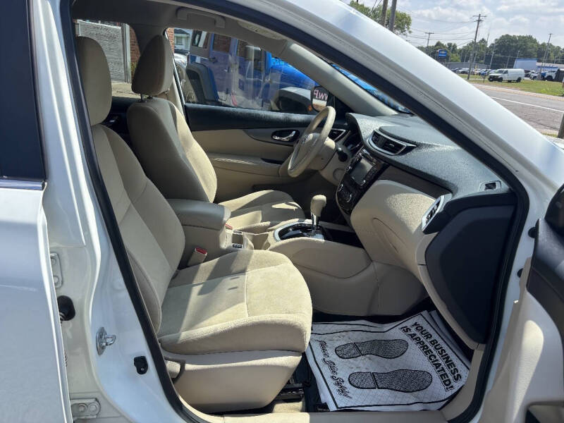 2015 Nissan Rogue SV