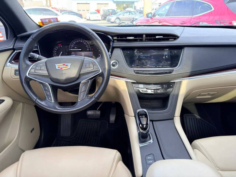 2019 Cadillac XT5 Luxury