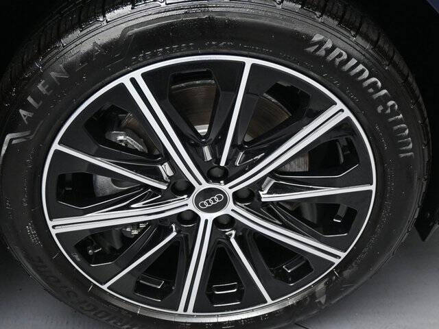 2025 Audi Q4 e-tron Premium Plus 45