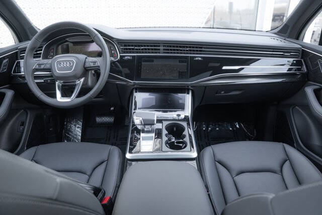 2026 Audi Q7 quattro Premium Plus 55 TFSI