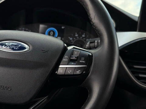 2022 Ford Escape SEL