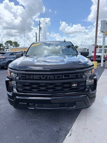 2022 Chevrolet Silverado 1500 Custom