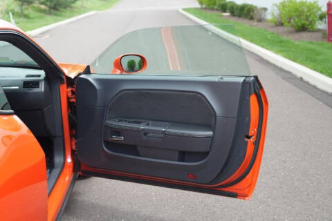 2008 Dodge Challenger SRT8