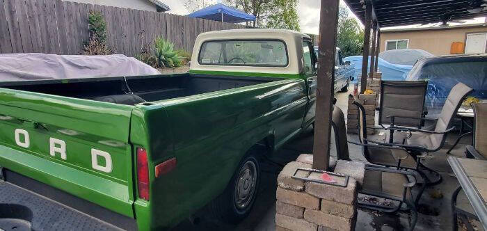 1969 Ford F-100