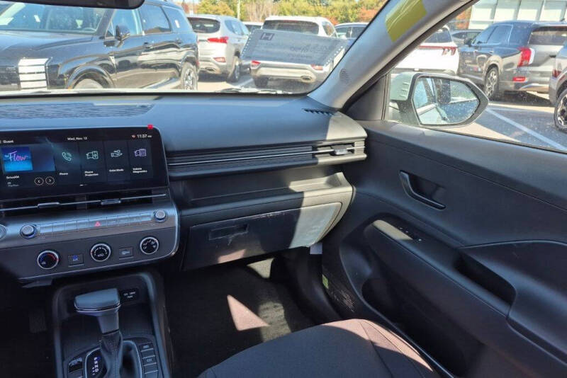 2027 Hyundai Kona SE