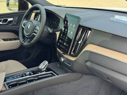 2026 Volvo XC60 B5 Core