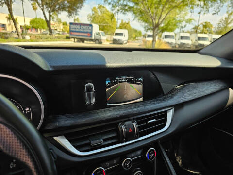 2021 Alfa Romeo Stelvio Sprint