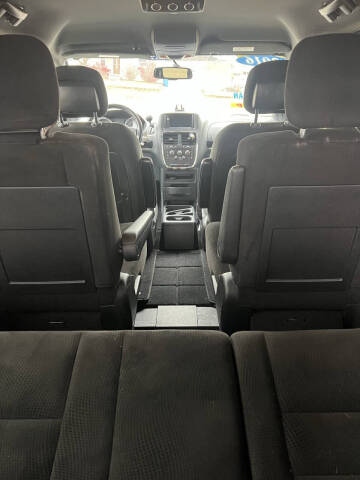 2016 Dodge Grand Caravan American Value Package