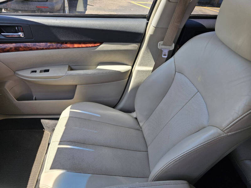 2011 Subaru Outback 2.5i Limited