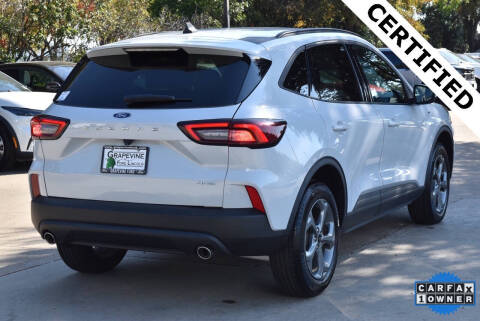 2025 Ford Escape ST-Line Select