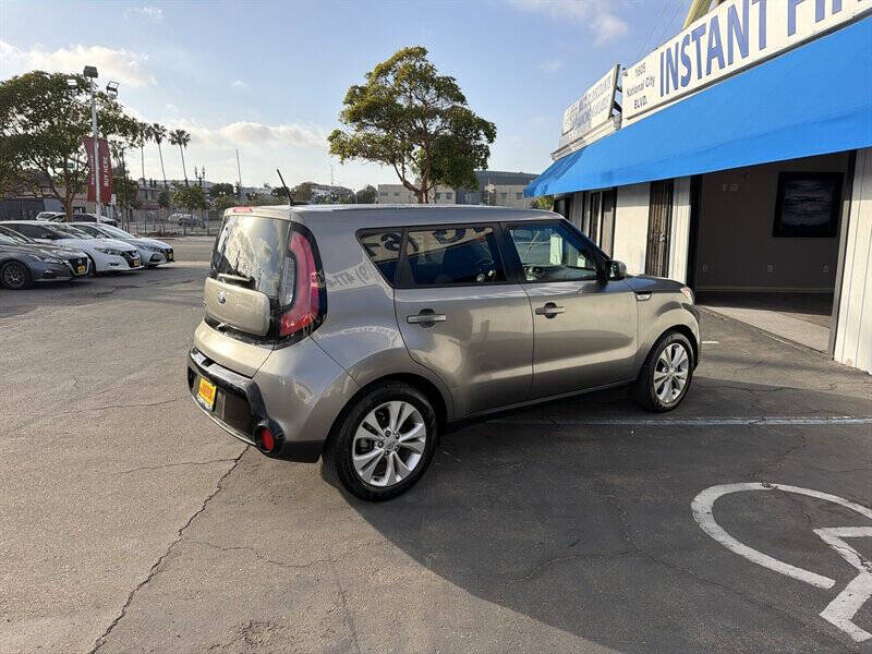 2016 Kia Soul +