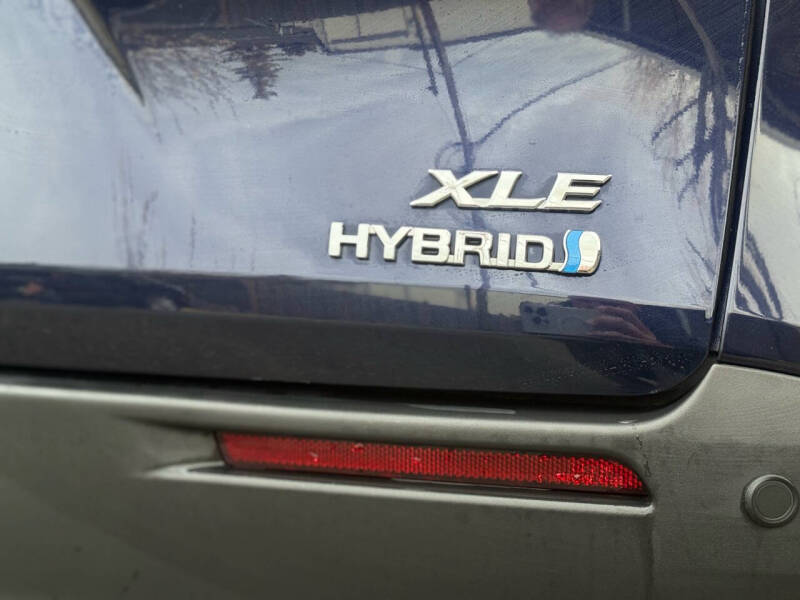 2021 Toyota Sienna XLE 7-Passenger