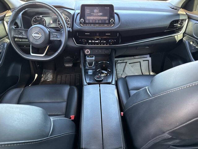 2022 Nissan Rogue SL