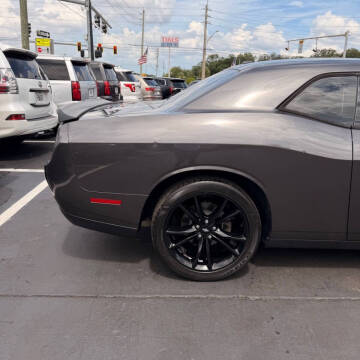 2017 Dodge Challenger SXT