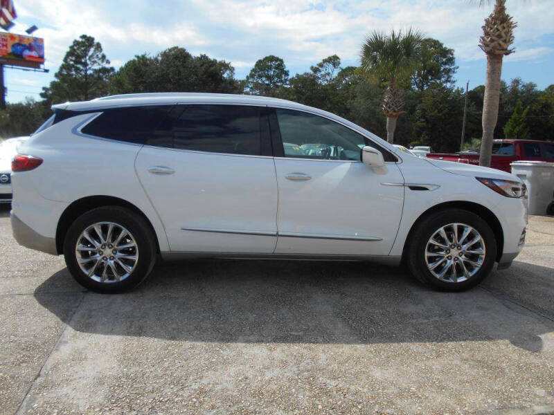 2021 Buick Enclave Essence