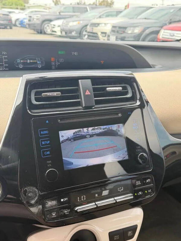 2016 Toyota Prius Two