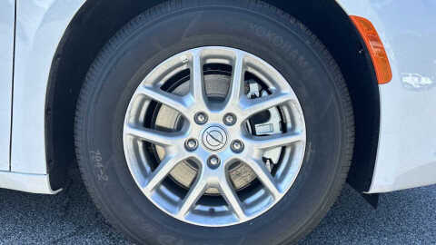 2026 Chrysler Voyager LX