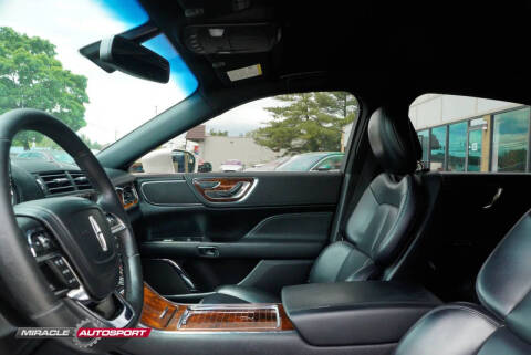 2018 Lincoln Continental Premiere