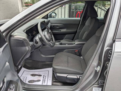2025 Nissan Kicks S