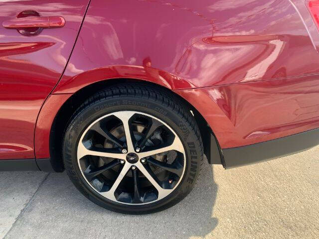 2016 Ford Taurus SEL