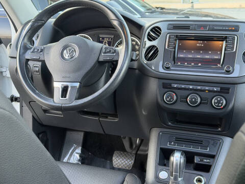 2017 Volkswagen Tiguan 2.0T Wolfsburg Edition 4Motion