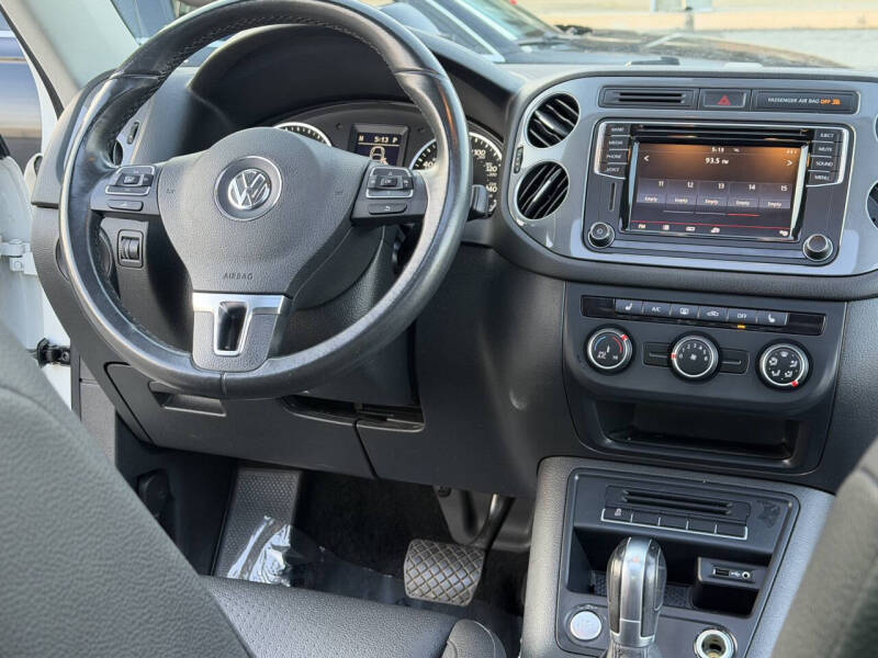 2017 Volkswagen Tiguan 2.0T Wolfsburg Edition 4Motion