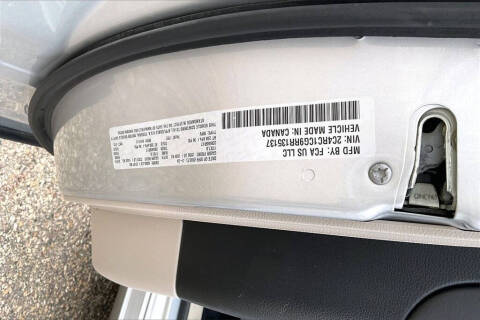 2024 Chrysler Voyager LX