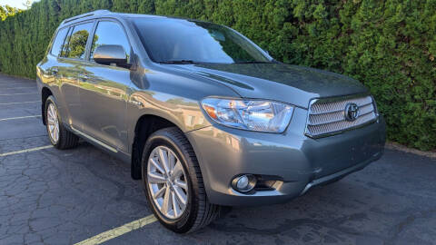 2010 Toyota Highlander Hybrid for sale at Bates Car Company in Salem OR